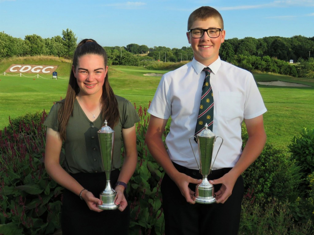 English Schools U16 Champions Rachel Gourley, from Northumberland, and Nottinghamshire’s Finn Nelson