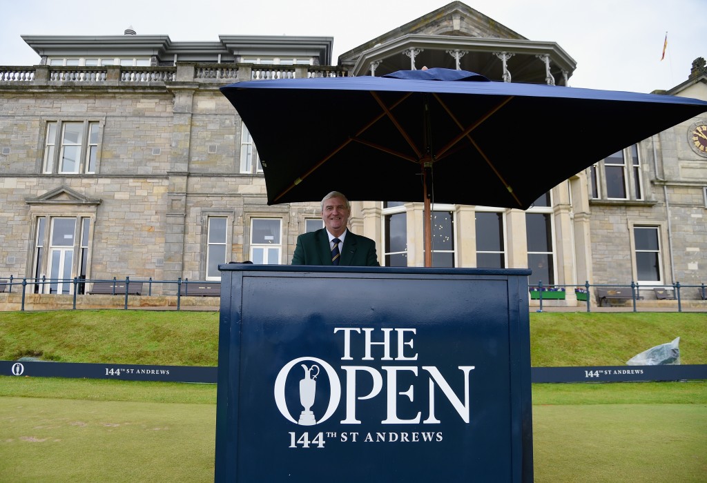 ST ANDREWS, SCOTLAND - JULY 19:  Ivor Robson, Official Starter, is seen on the first tee during the third round of the 144th Open Championship at The Old Course on July 19, 2015 in St Andrews, Scotland.  (Photo by Ross Kinnaird/R&A/R&A via Getty Images)